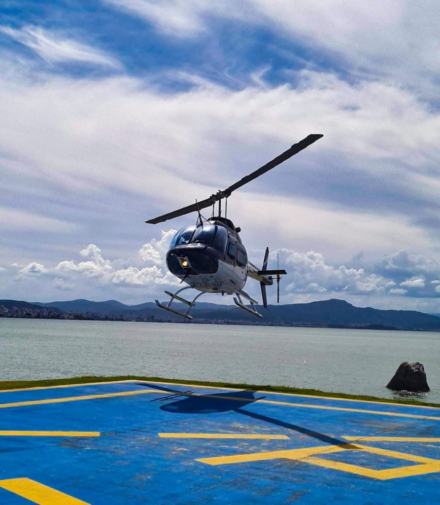 Passeio de Helicóptero Praia de Jurerê Florianópolis