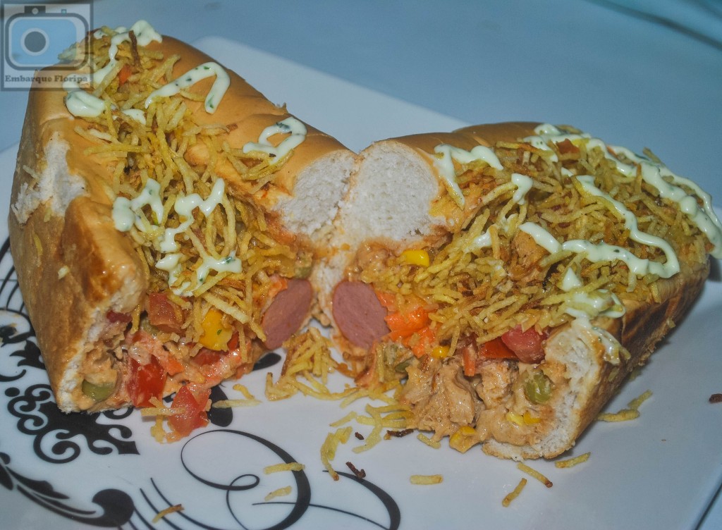Restaurante em Floripa lancheria lanches Food House Comidas de Rua Praia dos Ingleses porção de carne bacon frango coração