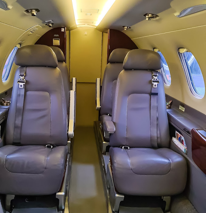 Jet Phenom 300 best jet for air taxi
